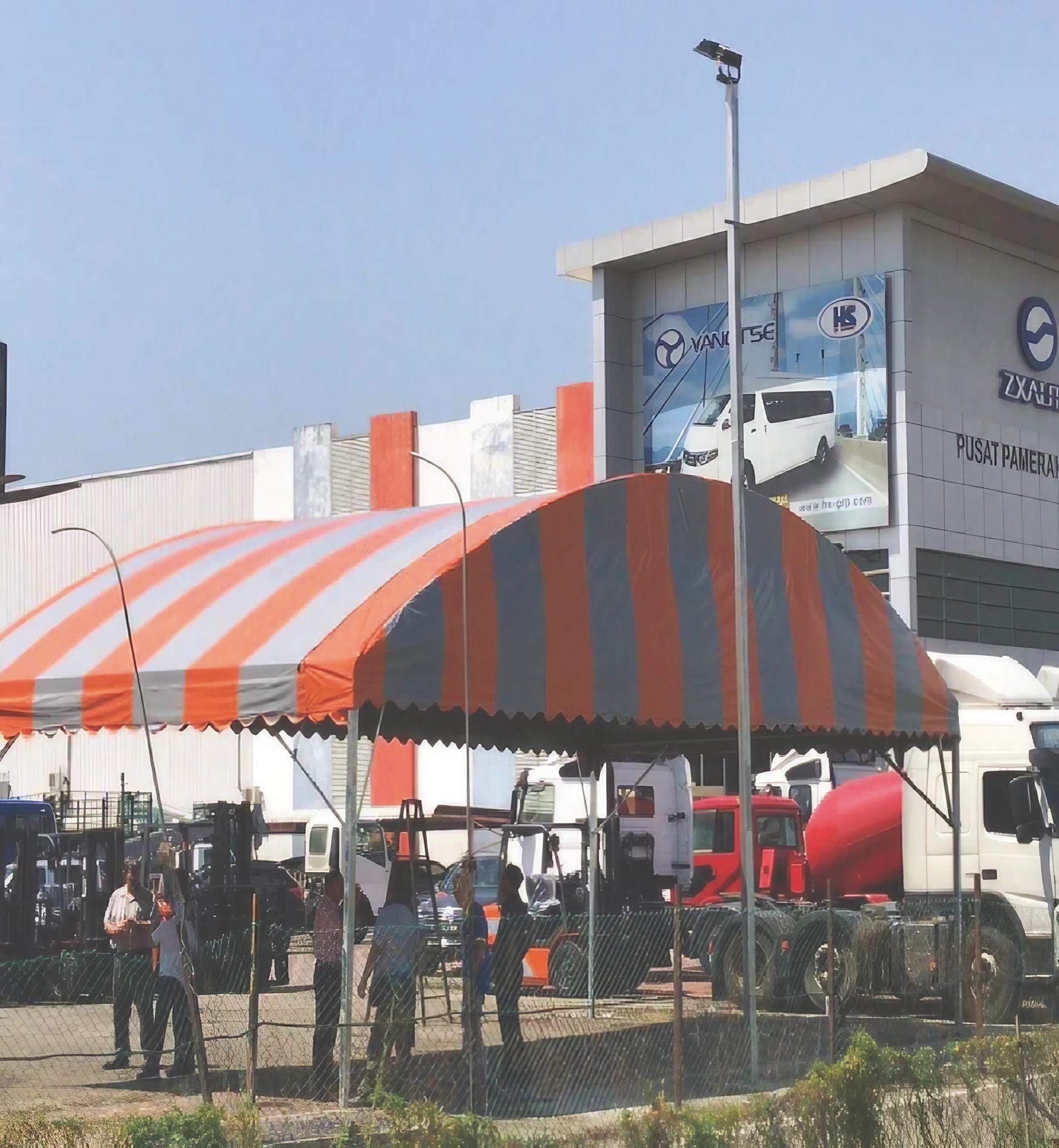 Halfmoon Canopy Striping Line - Image 2