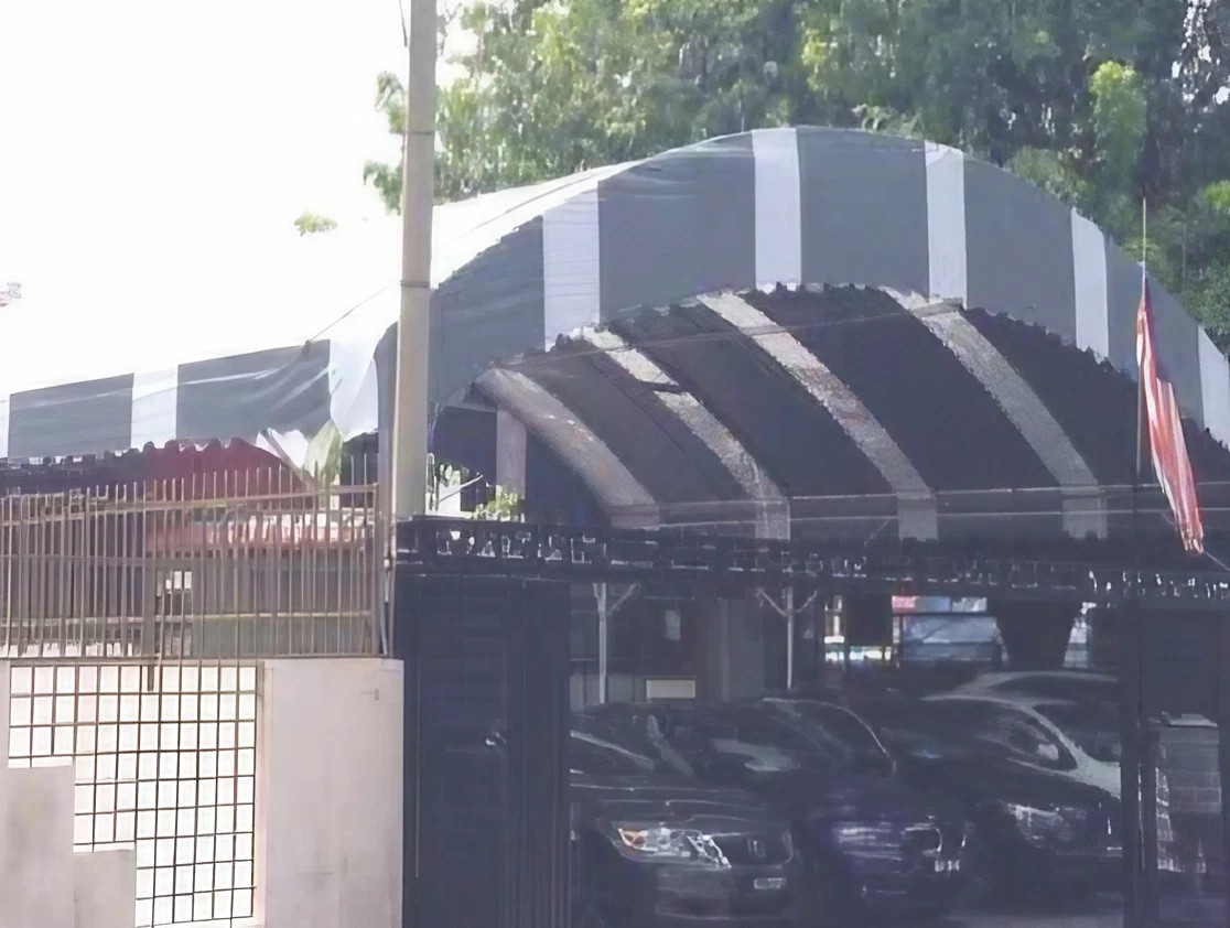 Halfmoon Canopy Striping Line - Image 3